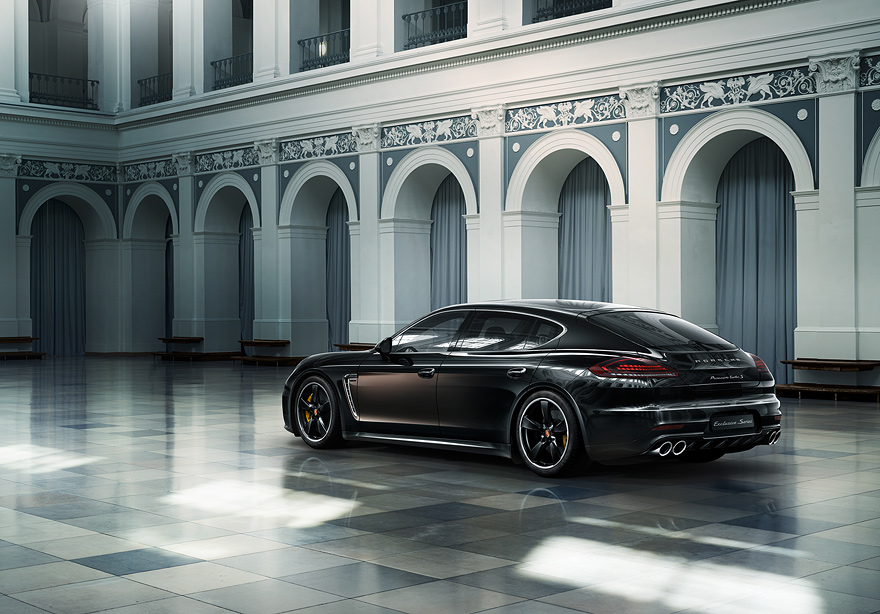 Porsche Panamera Black Edition